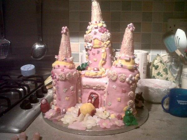 come and see my cake...
