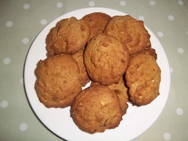 Whole Earth peanut butter reviewer feedback thread. Non-testers: Tell us if you prefer Crunchy or Smooth? £50 Whole Earth hamper to be won NOW CLOSED