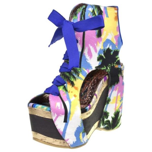 Do you remember the thread about the bonkers spiral shoes? Well I finally went to try them on and....