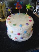 Can anyone give me tips for making a rainbow cake?