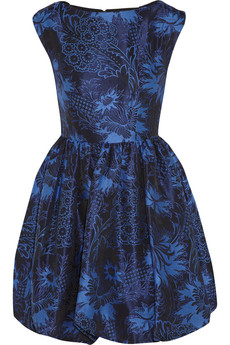 Can we have a Christmas party dress thread yet?