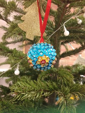 HELP! The MNHQ Christmas tree is naked - prizes to be won