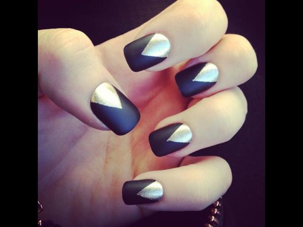 What colour are your nails for this festive week?