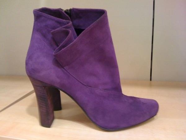 What do I wear with these purple ankle boots?