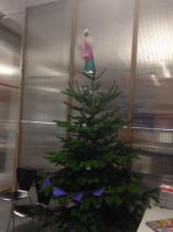 HELP! The MNHQ Christmas tree is naked - prizes to be won
