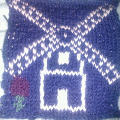 Woolly Hugs. A Blanket for DutchOma, crafters and donors we need your help.