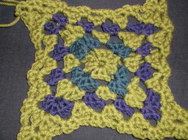 Woolly Hugs. A Blanket for DutchOma, crafters and donors we need your help.