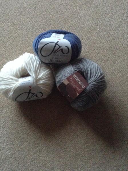 A Blanket for CritterPants : Donors and crafters, your help is needed.