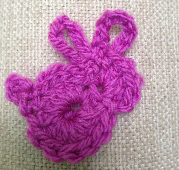 Woolly Hugs : Easter Craft Fundraiser for the fabulous charity MIND.