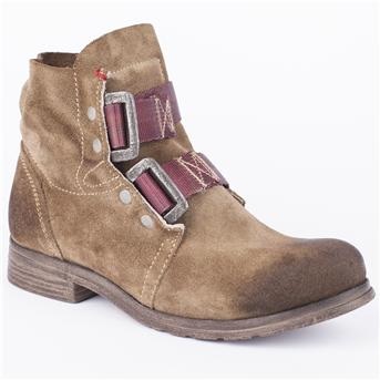 What would you wear with these boots?