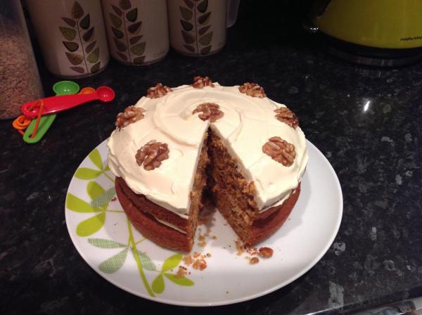 Would anyone enjoy a cake picture thread, for boasting?!