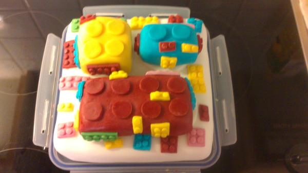Would anyone enjoy a cake picture thread, for boasting?!