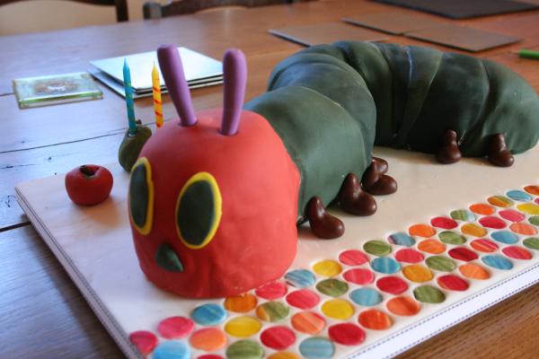 Would anyone enjoy a cake picture thread, for boasting?!