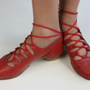 Shoe finding challenge - I NEED these shoes. Can you help?