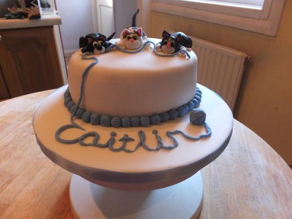 Would anyone enjoy a cake picture thread, for boasting?!