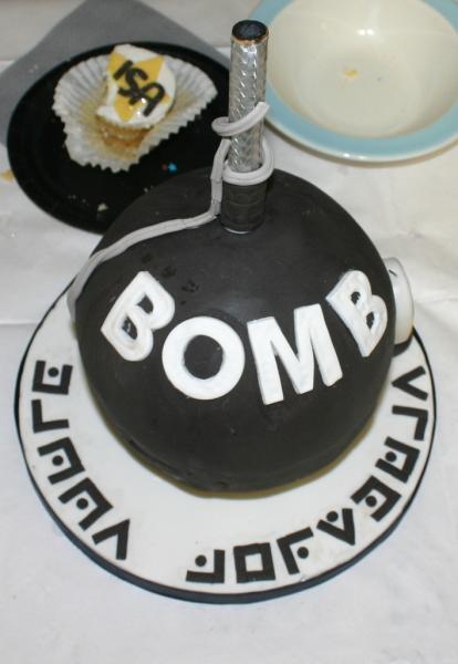 Would anyone enjoy a cake picture thread, for boasting?!