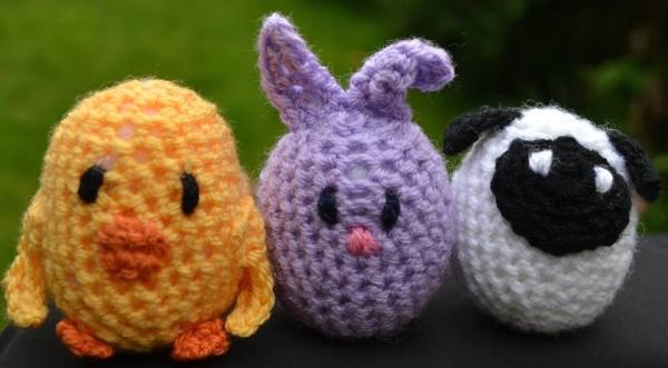 Woolly Hugs : Easter Craft Fundraiser for the fabulous charity MIND.