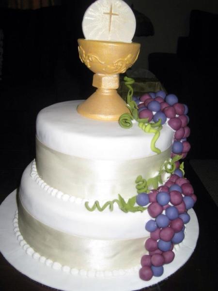 Share pictures of your sugarcraft creations to win an annual membership to Pretty Witty Cakes worth £99
