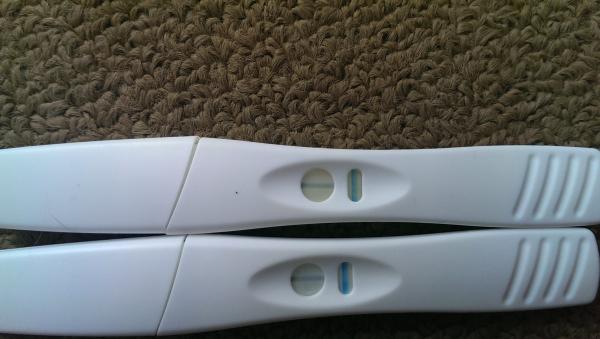 Opinions please - is this a faint line I see?!
