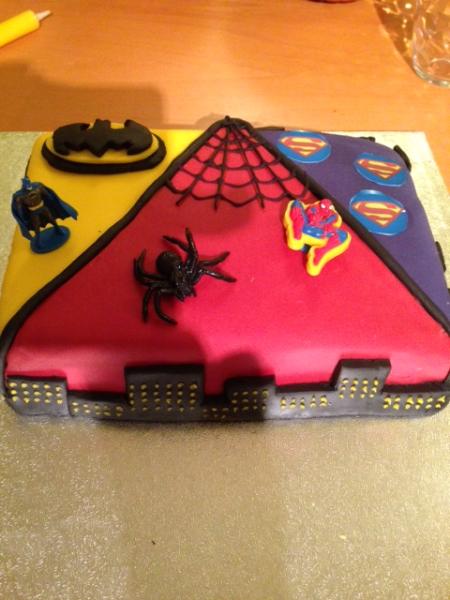 Share pictures of your sugarcraft creations to win an annual membership to Pretty Witty Cakes worth £99