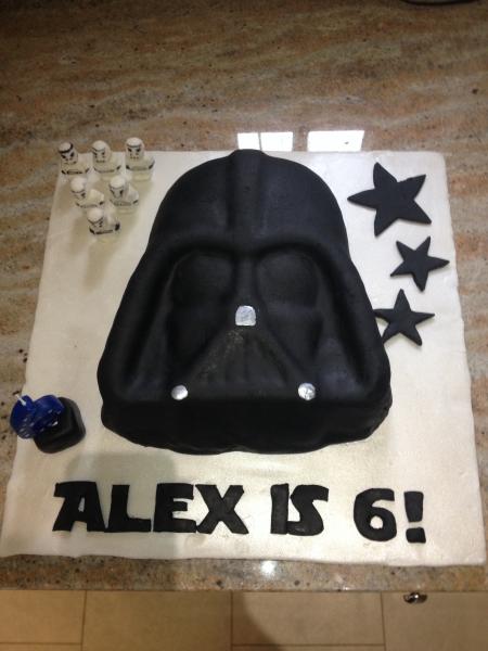 Share pictures of your sugarcraft creations to win an annual membership to Pretty Witty Cakes worth £99