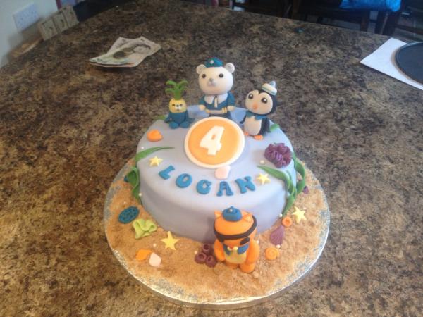 Share pictures of your sugarcraft creations to win an annual membership to Pretty Witty Cakes worth £99