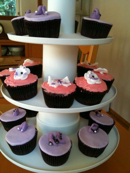 Would anyone enjoy a cake picture thread, for boasting?!