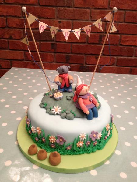 Share pictures of your sugarcraft creations to win an annual membership to Pretty Witty Cakes worth £99