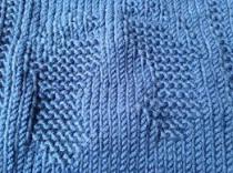 A Blanket for CritterPants : Donors and crafters, your help is needed.