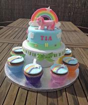 Share pictures of your sugarcraft creations to win an annual membership to Pretty Witty Cakes worth £99