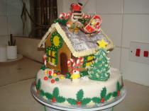 Share pictures of your sugarcraft creations to win an annual membership to Pretty Witty Cakes worth £99