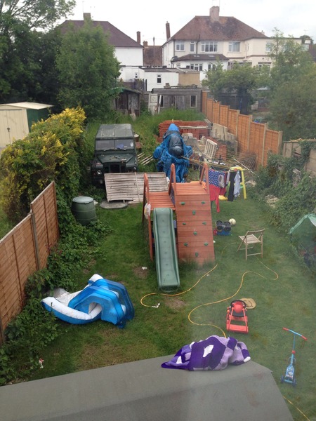 To be upset over neighbours' fence