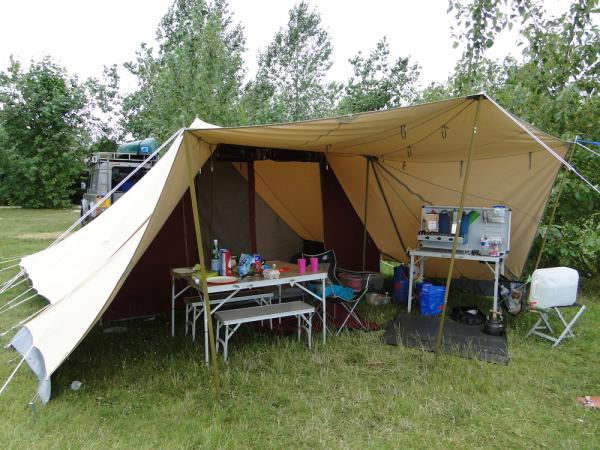 Hip hip hooray <gleeful jig>