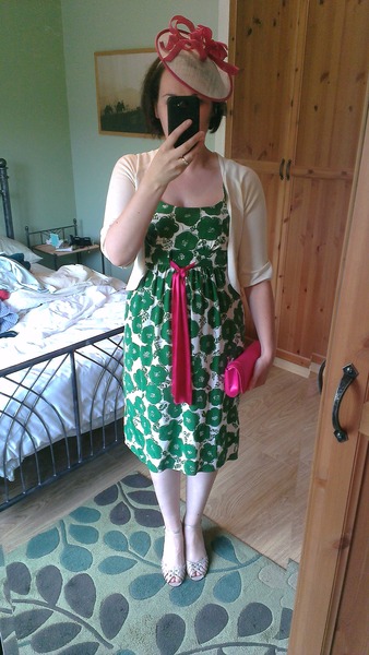 Would you like to critique my outfit?