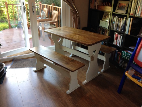 Breakfast table/bisto set - any recommendations?