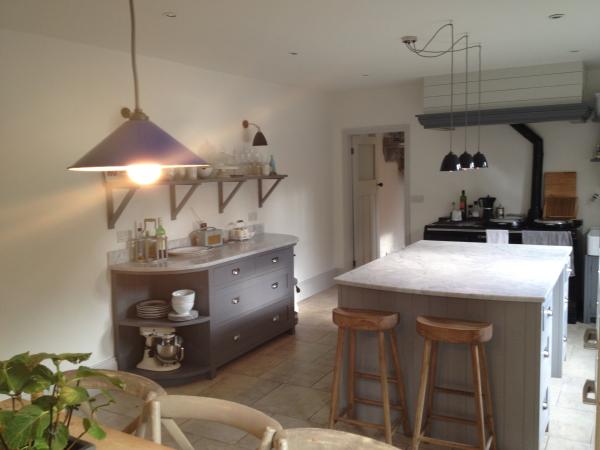 3 pendant lights over the dining table?