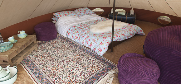 Hip hip hooray <gleeful jig>