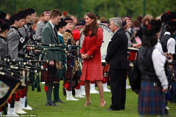 to think anyone member of the RF who wilfully runs the risks of exposing her buttocks to the world..