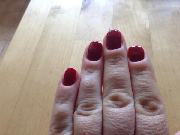 How long do nails have to be for varnish?