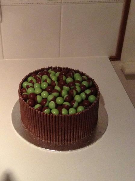 Would anyone enjoy a cake picture thread, for boasting?!