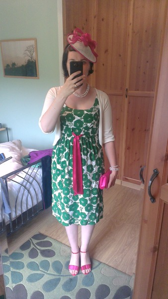 Would you like to critique my outfit?