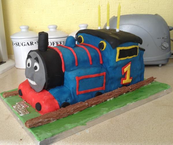 Would anyone enjoy a cake picture thread, for boasting?!