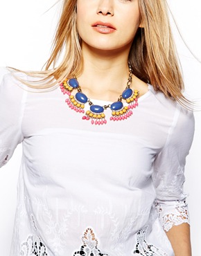 Statement necklace and short women