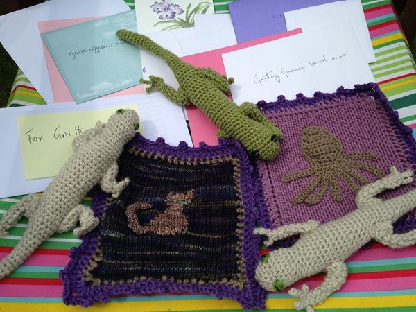 Woolly Hugs. A Blanket for gnittinggnome. Donors and crafters, we are asking for your help.