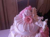 Share pictures of your sugarcraft creations to win an annual membership to Pretty Witty Cakes worth £99