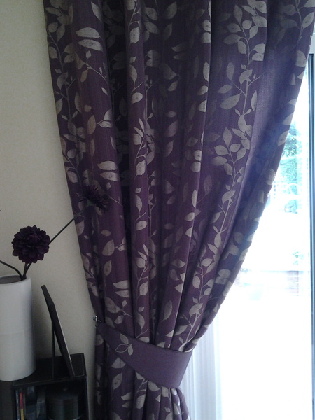 Wallpaper to compliment these curtains