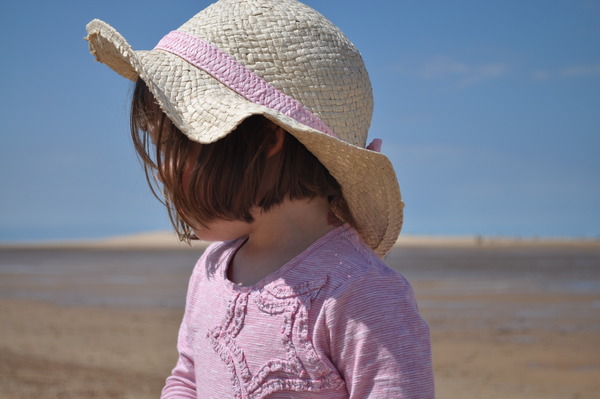 New Rutland & Leicestershire Families Blog Post: Heading 'seaside' - proof you can go on holiday in a car to a 3 year old!