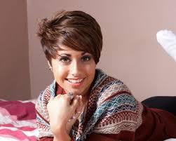 Bobbed hair shorter on one side?