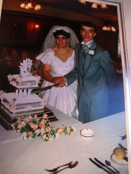 Three weeks, tiny budget & no wedding dress.