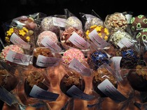 Win half a dozen Cakepops from Dees Cakepops! Closing date 20th July 2014.